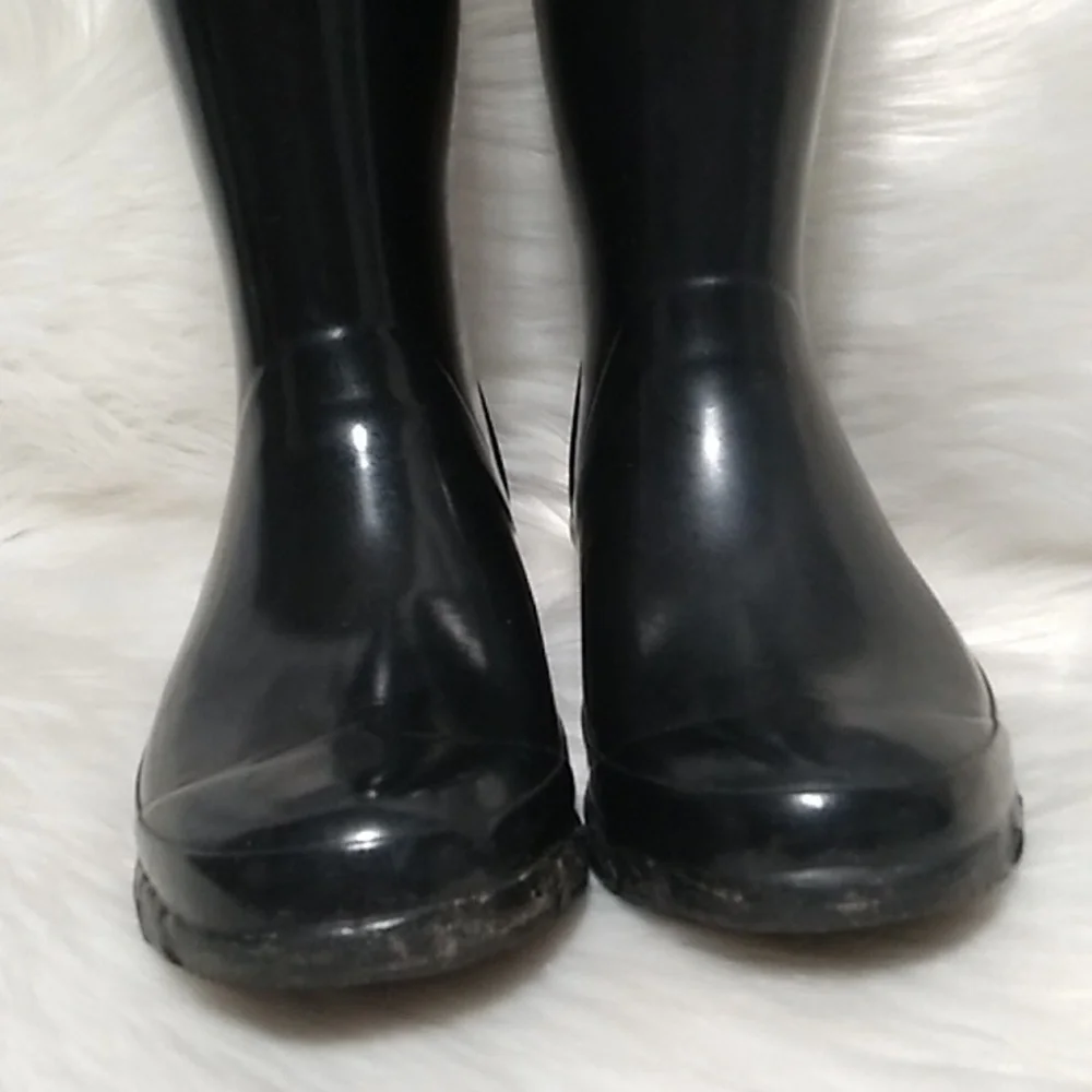 SALE! Hunter Boots Gently Worn Sz.5-6 (E-4) - Picture 3 of 16